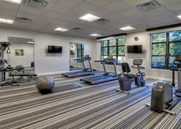 Holiday Inn & Suites Tupelo North By Ihg